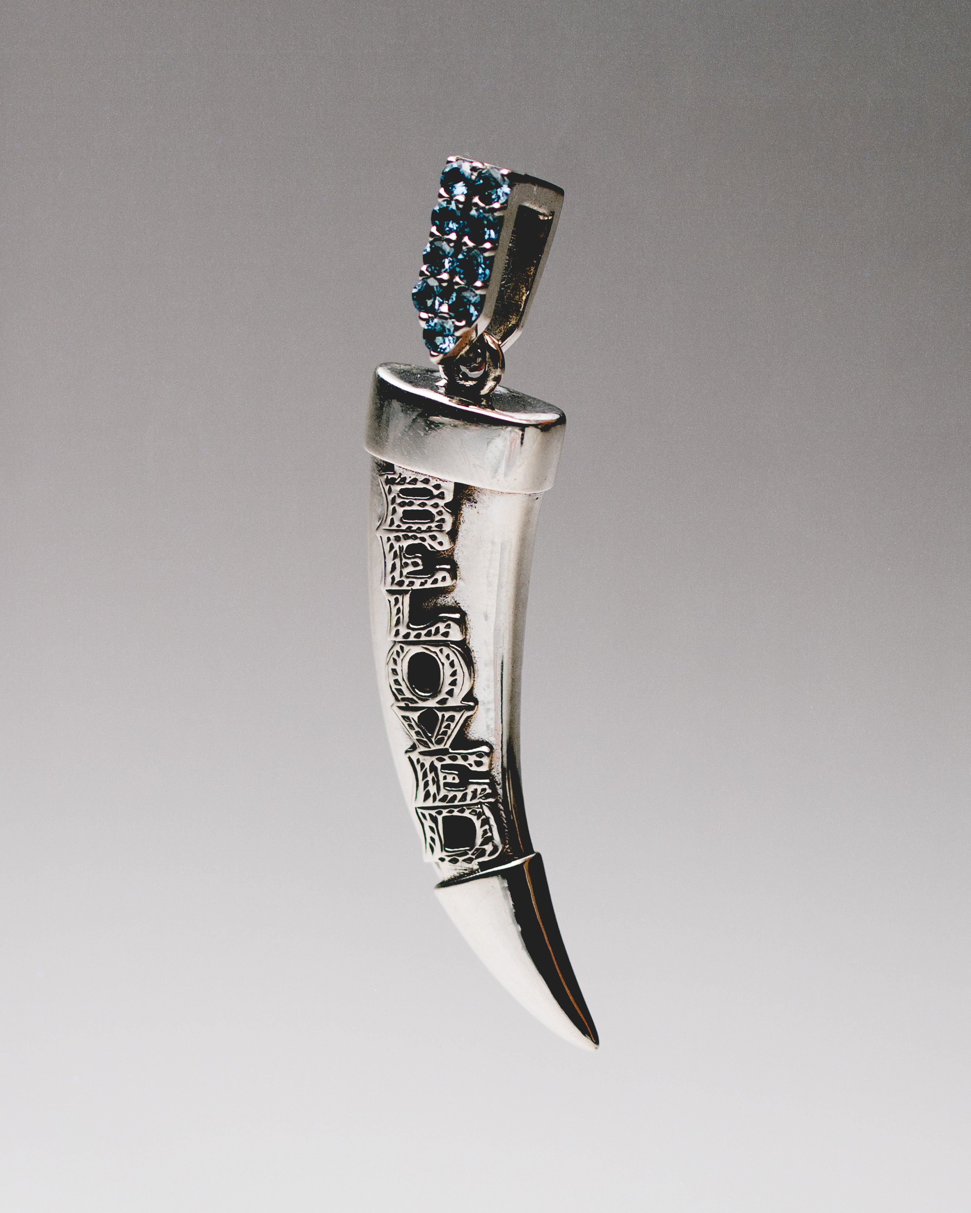 Beloved_Necklace_01_1.jpg